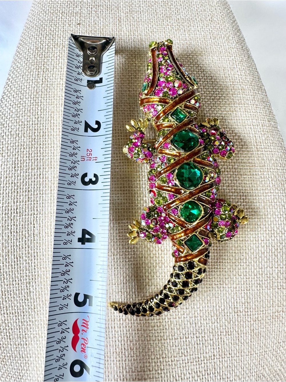 Chunky 5” Gold-Tone Green & Pink Crystal Alligator Brooch (High Quality/Weight) - Picture 2 of 13